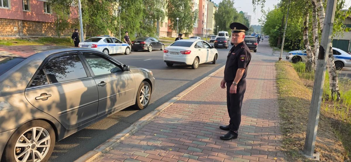 В Ханты-Мансийском автономном округе – Югре сотрудники Госавтоинспекции проводят масштабные профилактические мероприятия на дорогах В Ханты-Мансийском автономном округе – Югре сотрудники Госавтоинспекции проводят масштабные профилактические мероприятия на дорогах