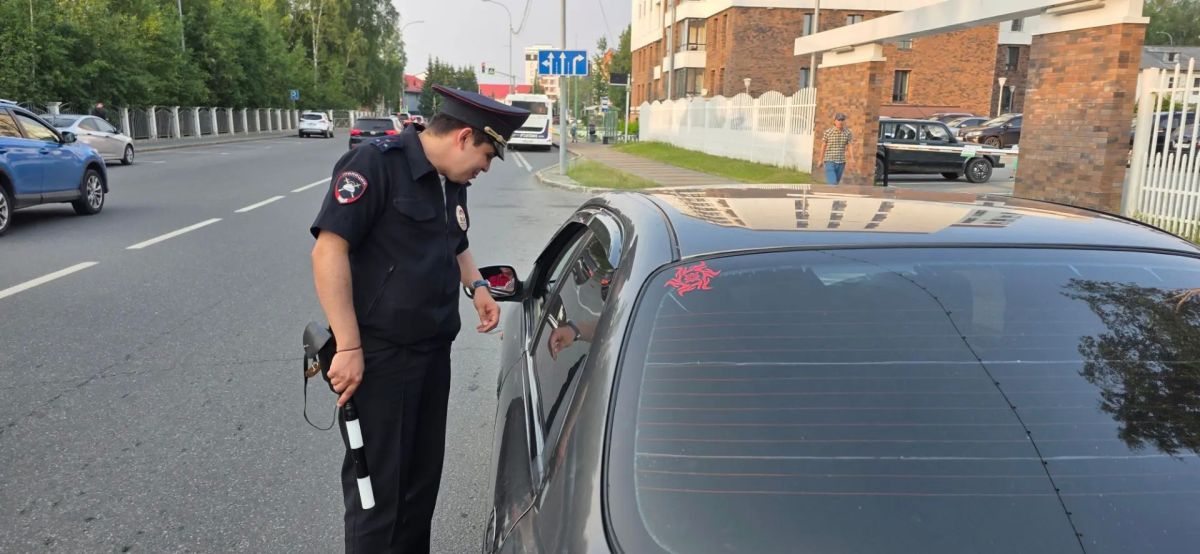 В Ханты-Мансийском автономном округе – Югре сотрудники Госавтоинспекции проводят масштабные профилактические мероприятия на дорогах В Ханты-Мансийском автономном округе – Югре сотрудники Госавтоинспекции проводят масштабные профилактические мероприятия на дорогах