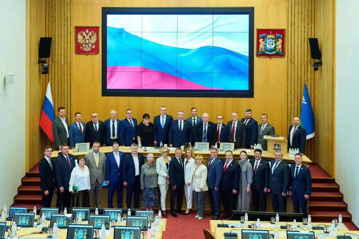 Руслан Кухарук поблагодарил за совместную работу депутатов Думы Югры седьмого созыва, чьи полномочия завершаются в этом году Руслан Кухарук поблагодарил за совместную работу депутатов Думы Югры седьмого созыва, чьи полномочия завершаются в этом году