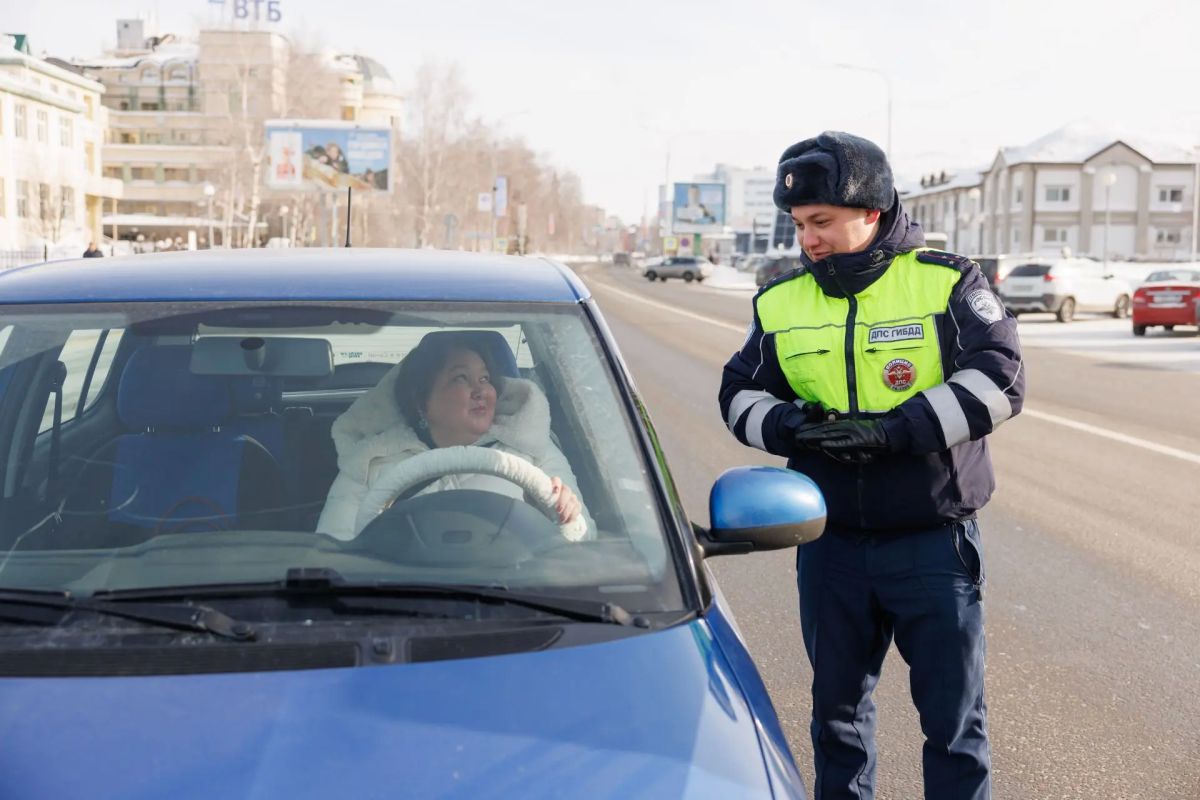 Уважаемые сотрудники и ветераны Государственной инспекции безопасности дорожного движения! Уважаемые сотрудники и ветераны Государственной инспекции безопасности дорожного движения!