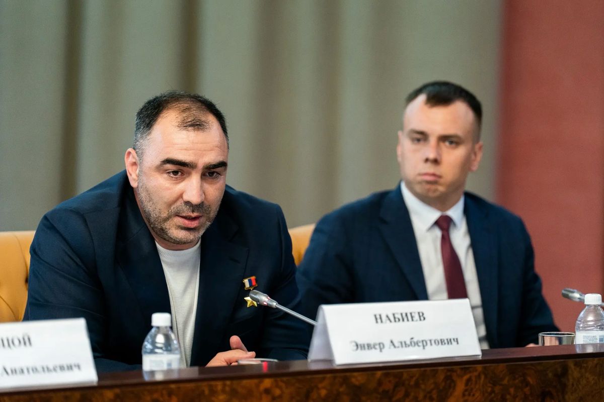 Руслан Кухарук: Участники федеральной образовательной программы «Время героев» прошли региональную стажировку в Югре Руслан Кухарук: Участники федеральной образовательной программы «Время героев» прошли региональную стажировку в Югре