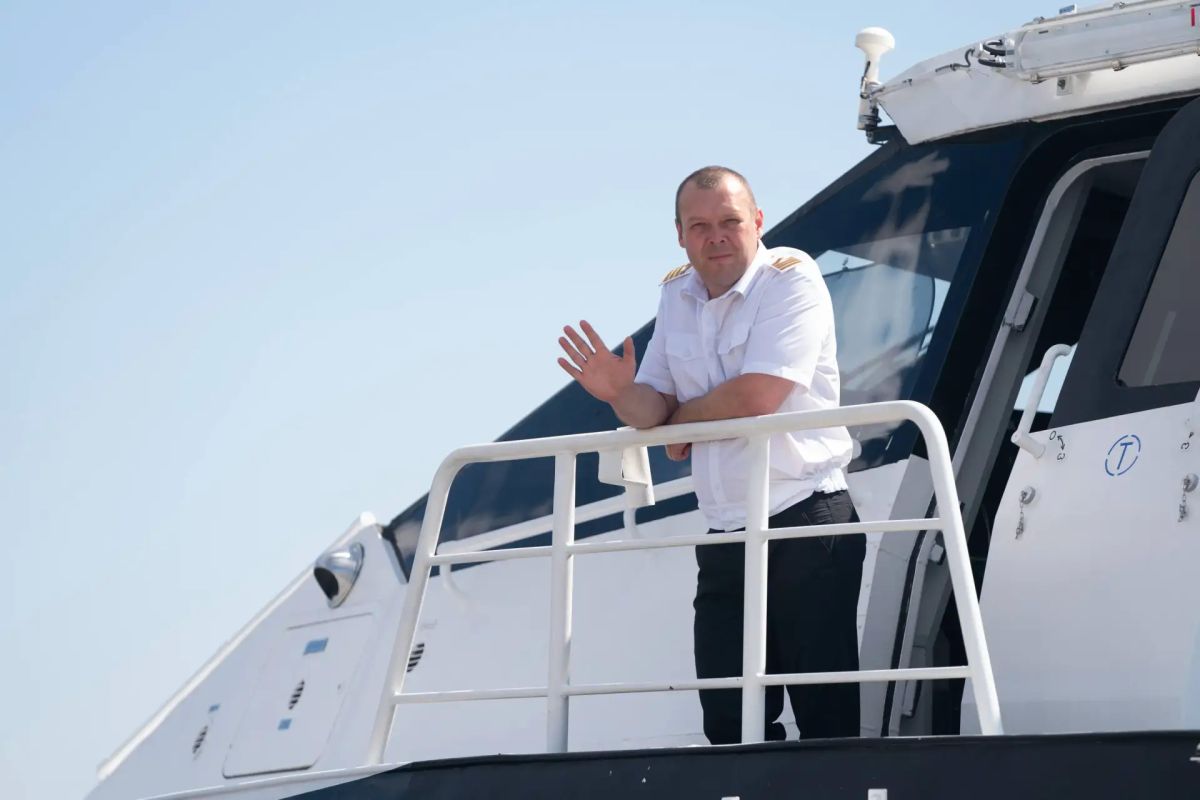 Губернатор Югры поздравил речников региона с праздником, пожелав стабильной навигации Губернатор Югры поздравил речников региона с праздником, пожелав стабильной навигации