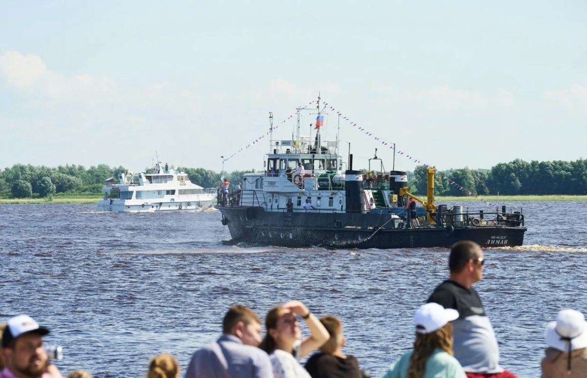 В Ханты-Мансийске на набережной «Ассоль» состоялось празднование дня работников морского и речного флота В Ханты-Мансийске на набережной «Ассоль» состоялось празднование дня работников морского и речного флота