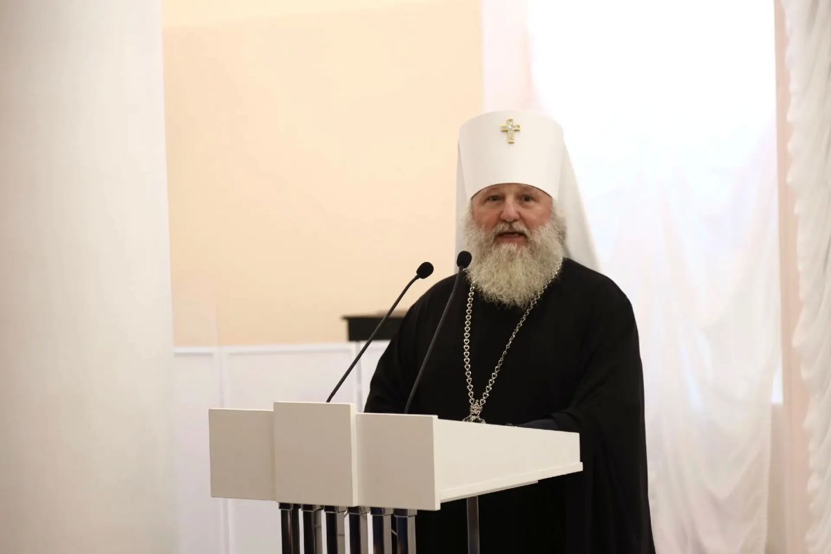 Во Дворце искусств состоялась церемония награждения в канун Дня семьи, любви и верности Во Дворце искусств состоялась церемония награждения в канун Дня семьи, любви и верности