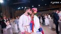 КУЛЬТУРА. Объявляя о любви всей стране и миру: 150 пар приняли участие в Национальном свадебном фестивале в Москве Первый день Национального свадебного фестиваля традиционно приходится на День семьи, любви и верности