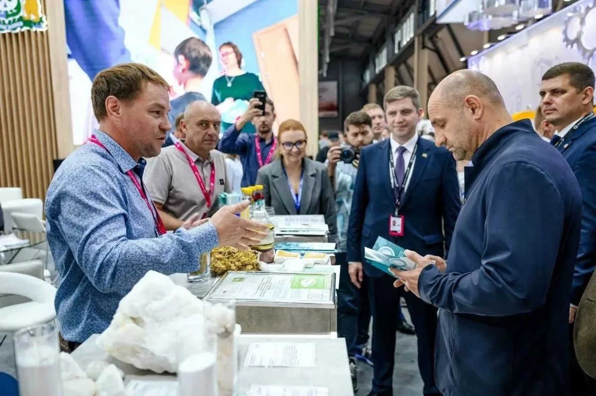 Павел Ципорин возглавил делегацию Югры на выставке «ИННОПРОМ-2026» Павел Ципорин возглавил делегацию Югры на выставке «ИННОПРОМ-2026»