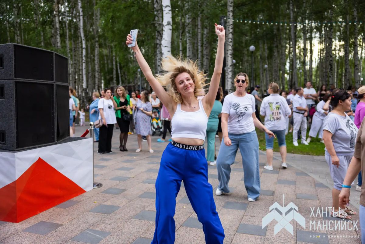 Проведите субботу зажигательно!