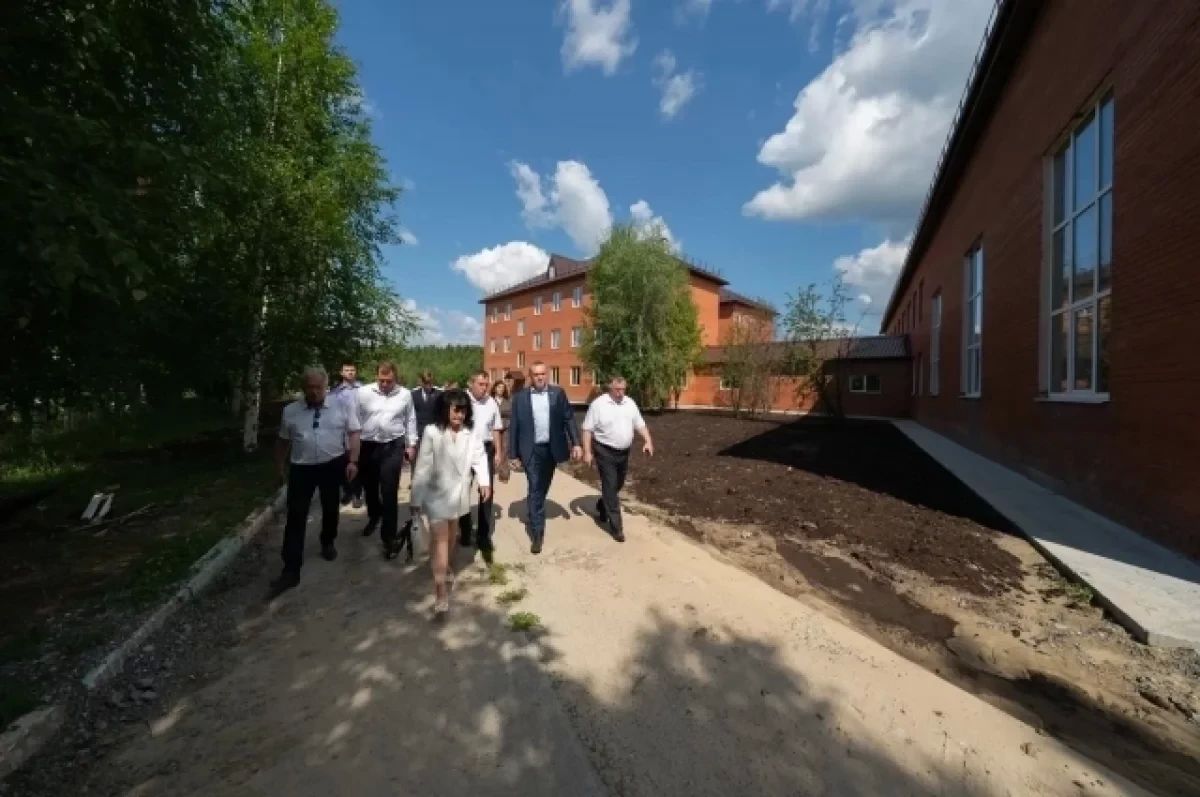 Рабочий визит. Губернатор Югры посетил важные объекты в Октябрьском районе