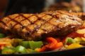 Как приготовить куриную грудку сочной с помощью простого трюка