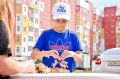 Спортивное лето вместе!. В рамках проекта "Спорт в каждый двор" ребята с удовольствием соревновались в мини-футболе, баскетболе, вышибалах, проверяли ловкость в «Удочке» и стратегическое мышление в «Игре в 11» Всего в городе...