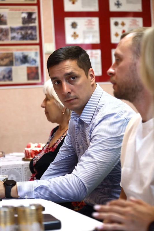 Дмитрий Кощенко: Побывал в гостях у городской общественной организации ветеранов войны, труда, вооруженных сил и правоохранительных органов Дмитрий Кощенко: Побывал в гостях у городской общественной организации ветеранов войны, труда, вооруженных сил и правоохранительных органов