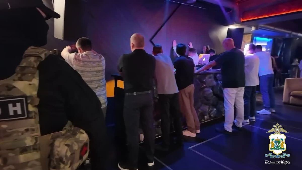 В Сургуте полицейские и росгвардейцы провели рейд по развлекательным заведениям