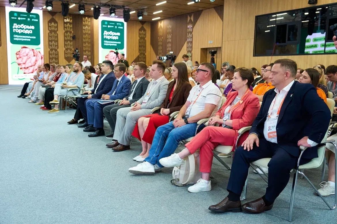 Руслан Кухарук: Ханты-Мансийск принимает первый модуль образовательной программы «Добрые города» в рамках национального проекта «Молодежь и дети» Руслан Кухарук: Ханты-Мансийск принимает первый модуль образовательной программы «Добрые города» в рамках национального проекта «Молодежь и дети»