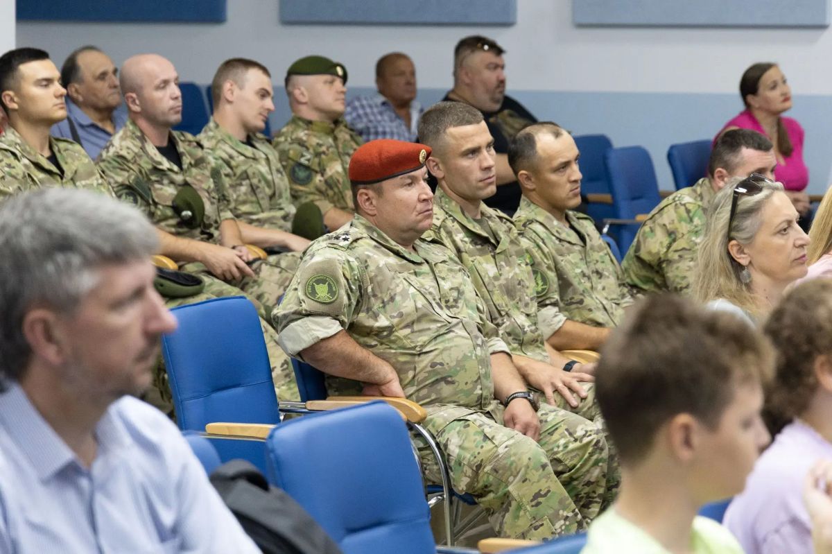 В Сургуте прошла выставка беспилотных аппаратов В Сургуте прошла выставка беспилотных аппаратов