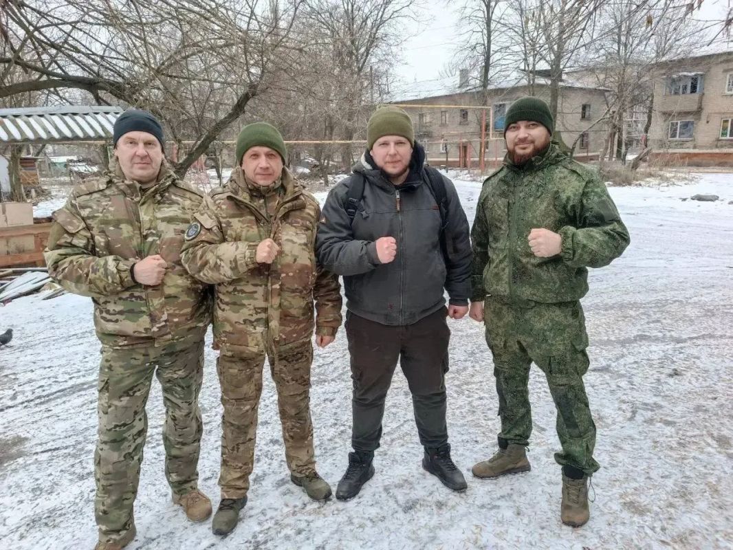 Корпункт медиахолдинга «Югра» в Макеевке отмечает трёхлетие Корпункт медиахолдинга «Югра» в Макеевке отмечает трёхлетие