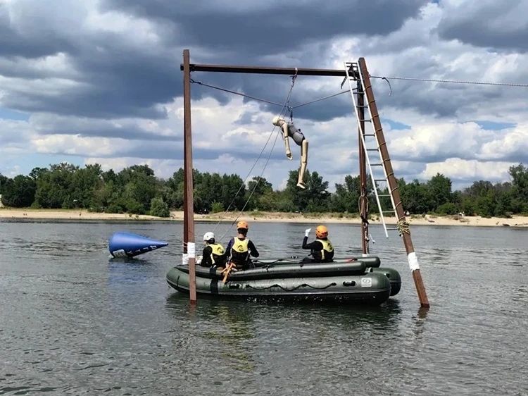 Югра принимает юных спасателей со всей страны - с 1 по 10 августа в Ханты-Мансийске пройдут двадцатые Всероссийские соревнования учащихся «Школа безопасности» Почти двести участников из восьми федеральных округов будут...