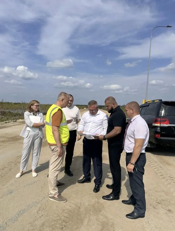 Директор Департамента дорожного хозяйства и транспорта Югры проинспектировал дорожные объекты Сургута Директор Департамента дорожного хозяйства и транспорта Югры проинспектировал дорожные объекты Сургута