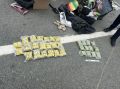 На трассе в Югре полиция перехватила наркосбытчика, который вёз в тайнике иномарки почти 10 кг гашиша