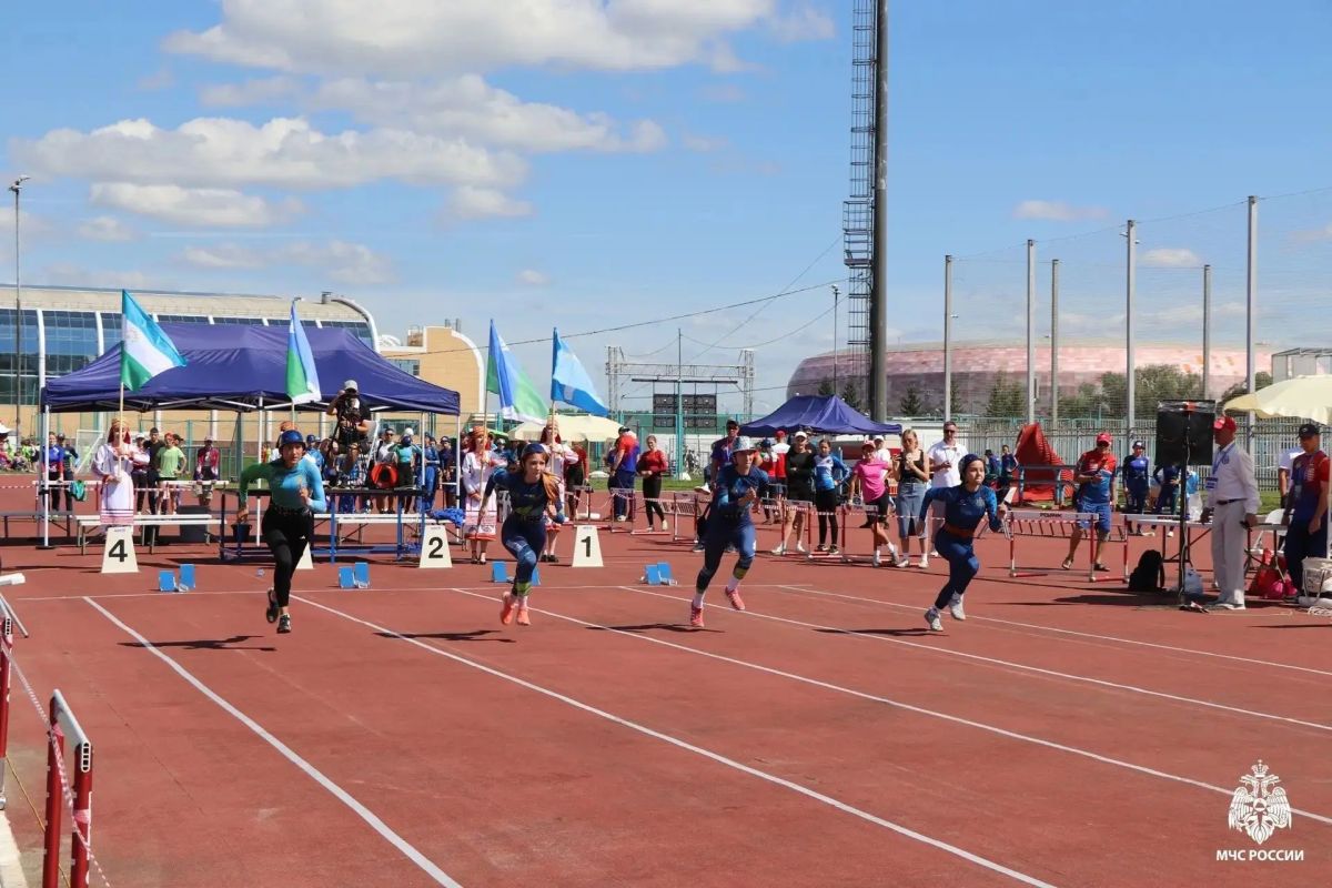 Югорские спортсмены успешно стартовали на Чемпионате и Первенстве МЧС России Югорские спортсмены успешно стартовали на Чемпионате и Первенстве МЧС России
