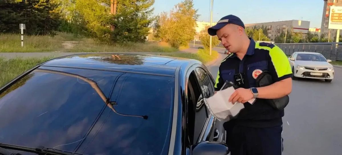 В Югре продолжаются массовые проверки водителей В Югре продолжаются массовые проверки водителей