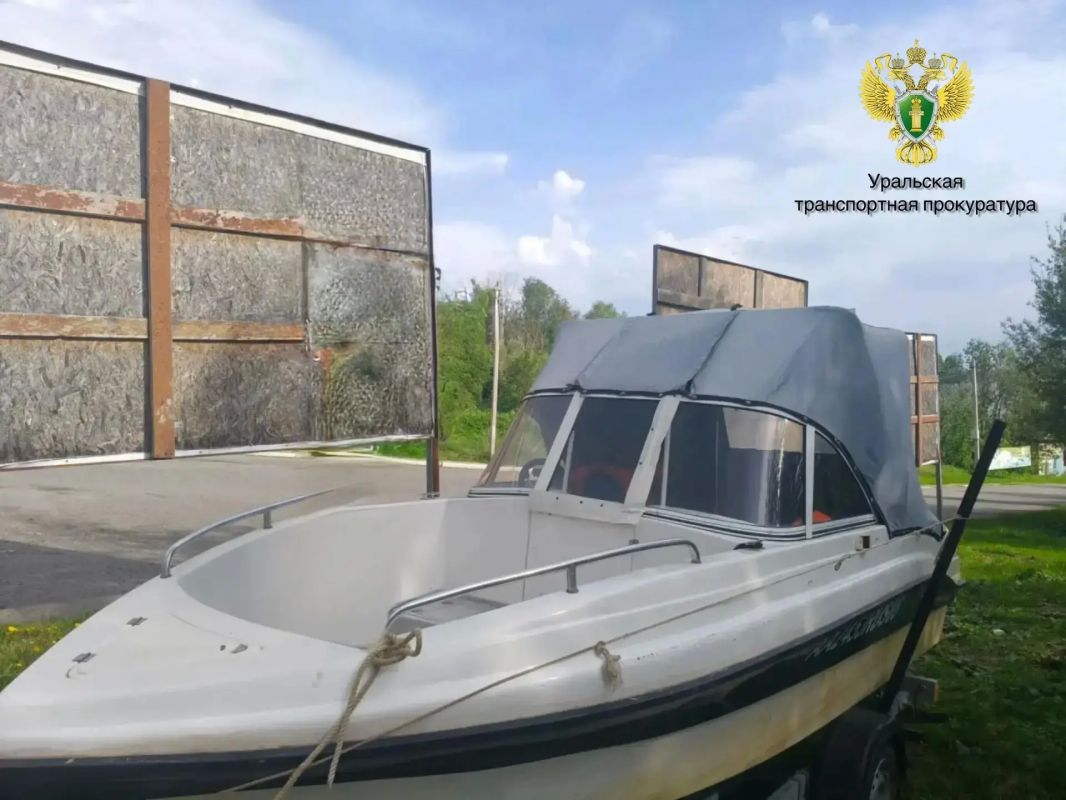 Нелегальное водное такси прикрыли в Октябрьском районе Нелегальное водное такси прикрыли в Октябрьском районе