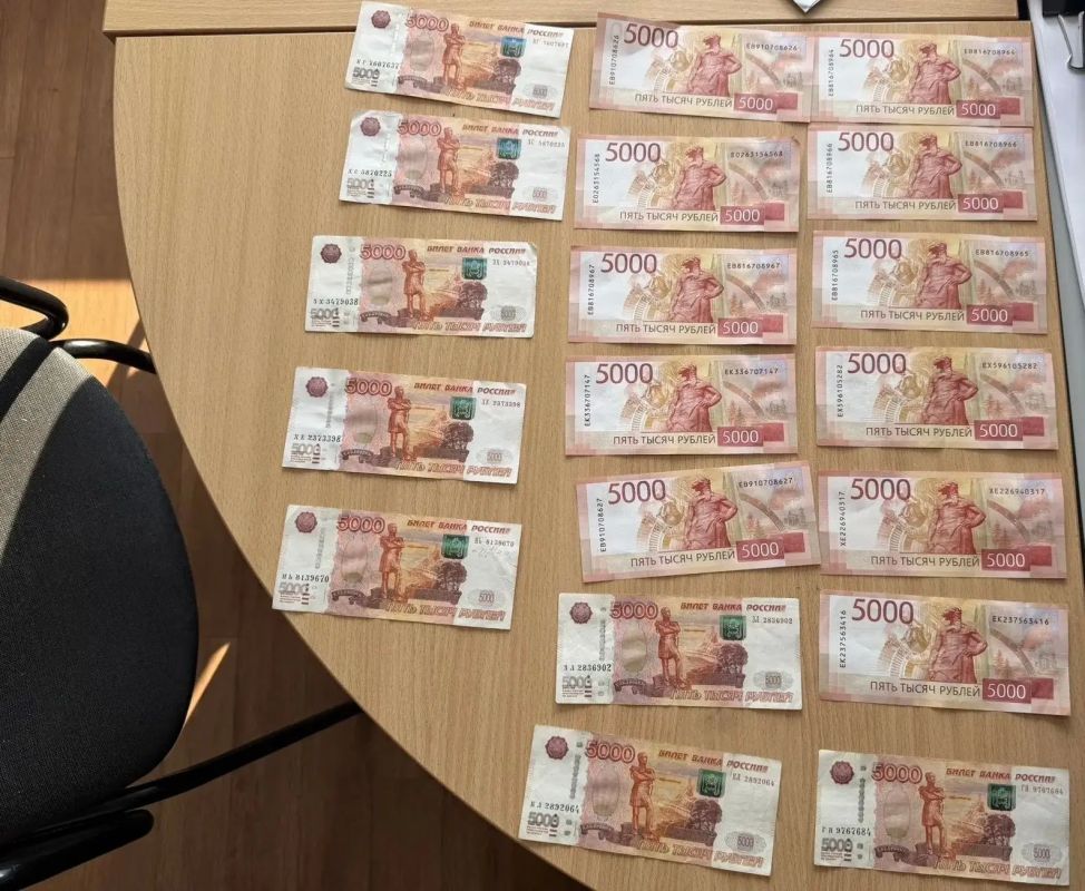 Житель Свердловской области, пытавшийся подкупить инспектора ГИБДД, предстанет перед судом Житель Свердловской области, пытавшийся подкупить инспектора ГИБДД, предстанет перед судом