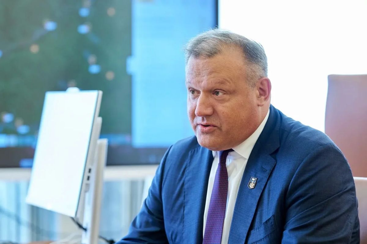Глава Югры Руслан Кухарук обсудил с делегацией Донецка реализацию совместных проектов Глава Югры Руслан Кухарук обсудил с делегацией Донецка реализацию совместных проектов