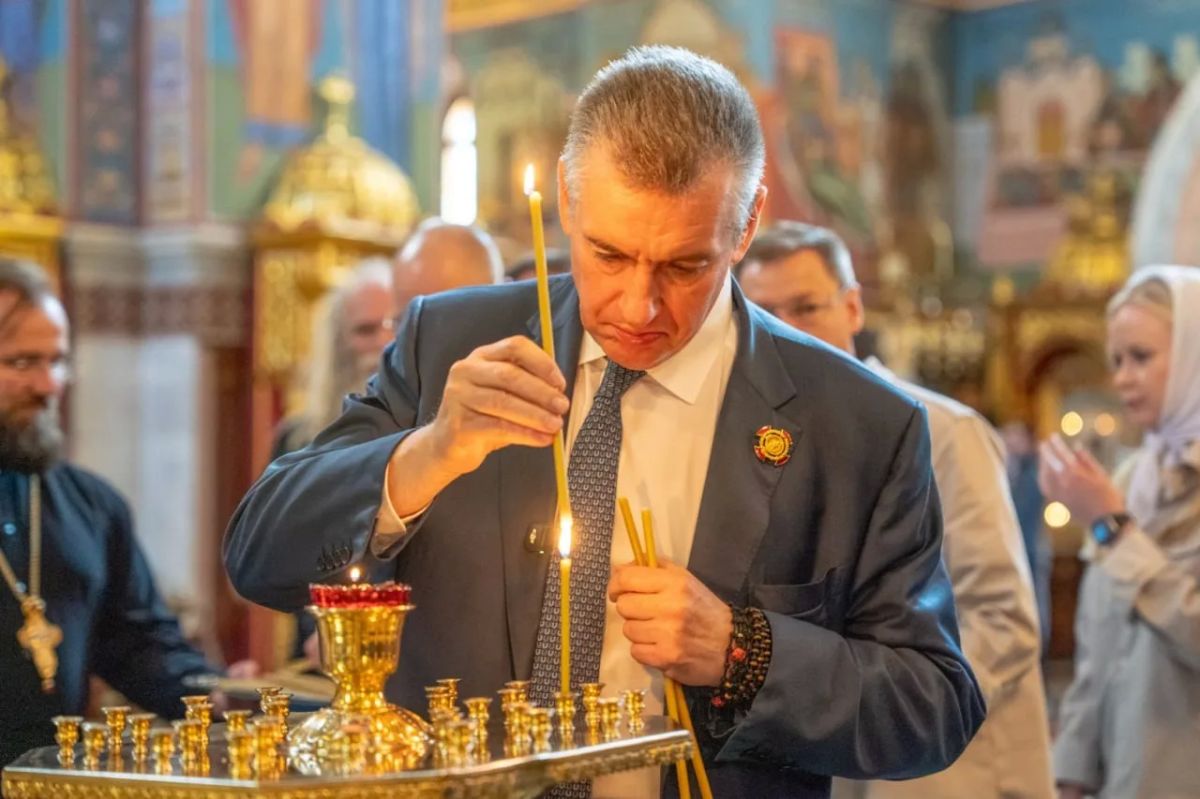 Леонид Слуцкий посетил главный храм Югры и встретился с митрополитом Павлом Леонид Слуцкий посетил главный храм Югры и встретился с митрополитом Павлом