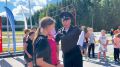 В Ханты-Мансийске полицейские совместно с представителями общественности приняли участие в общероссийской акции «Зарядка со стражем порядка»