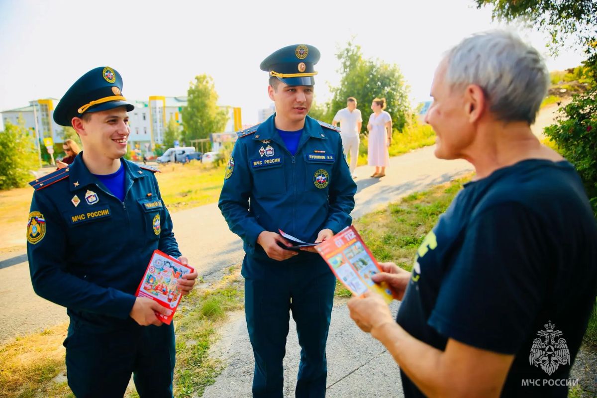 В частном секторе Ханты-Мансийска прошел профилактический рейд по пожарной безопасности В частном секторе Ханты-Мансийска прошел профилактический рейд по пожарной безопасности