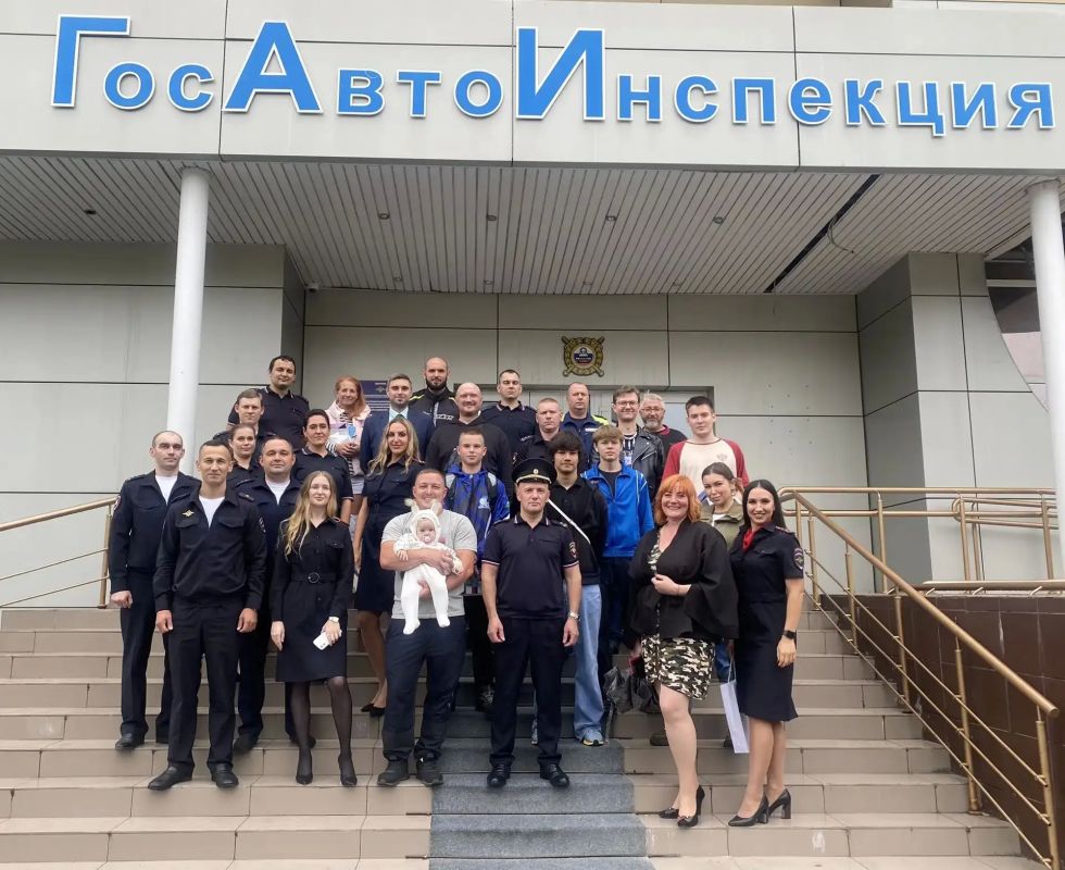 Мотоциклисты и госавтоинспекторы аппарата Управления встретились за круглым столом Мотоциклисты и госавтоинспекторы аппарата Управления встретились за круглым столом