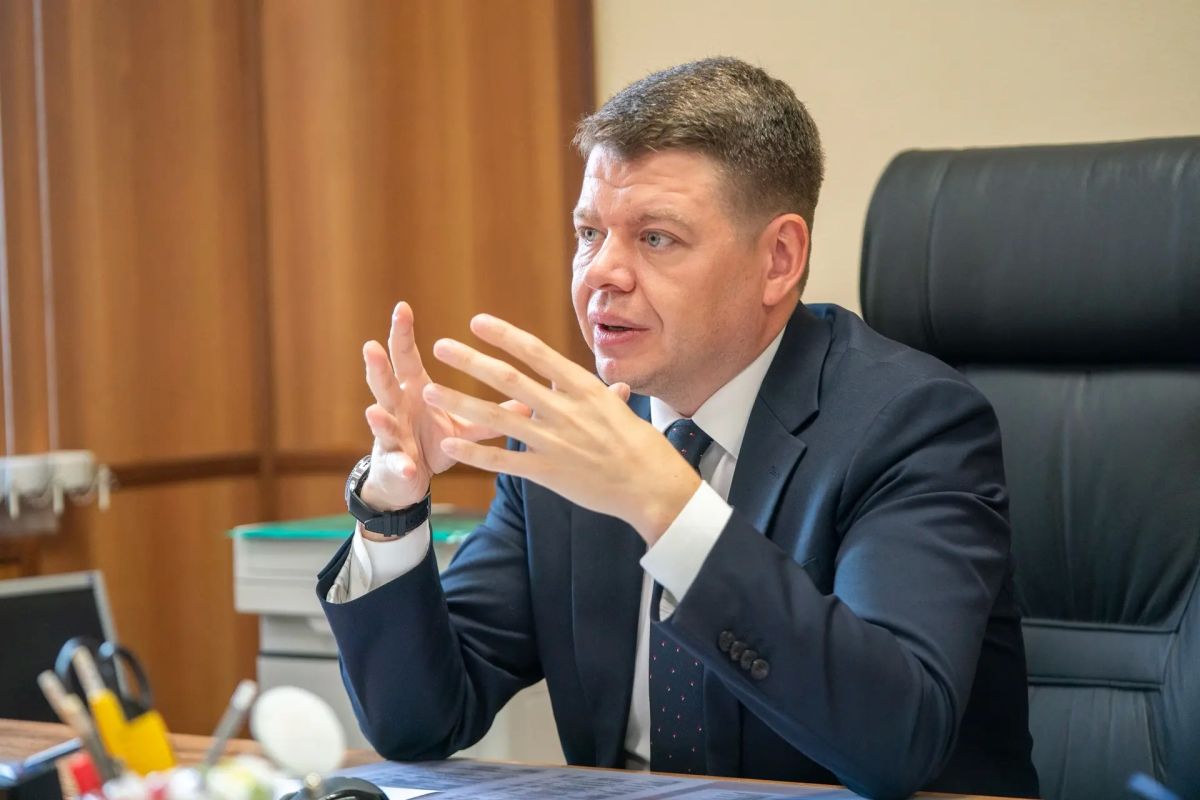 Студенты ВШЭ проходят стажировку в органах власти Югры Студенты ВШЭ проходят стажировку в органах власти Югры