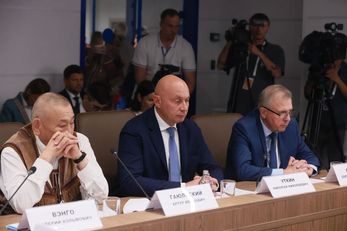 Эксперты предложили усовершенствовать меры поддержки коренных малочисленных народов Эксперты предложили усовершенствовать меры поддержки коренных малочисленных народов