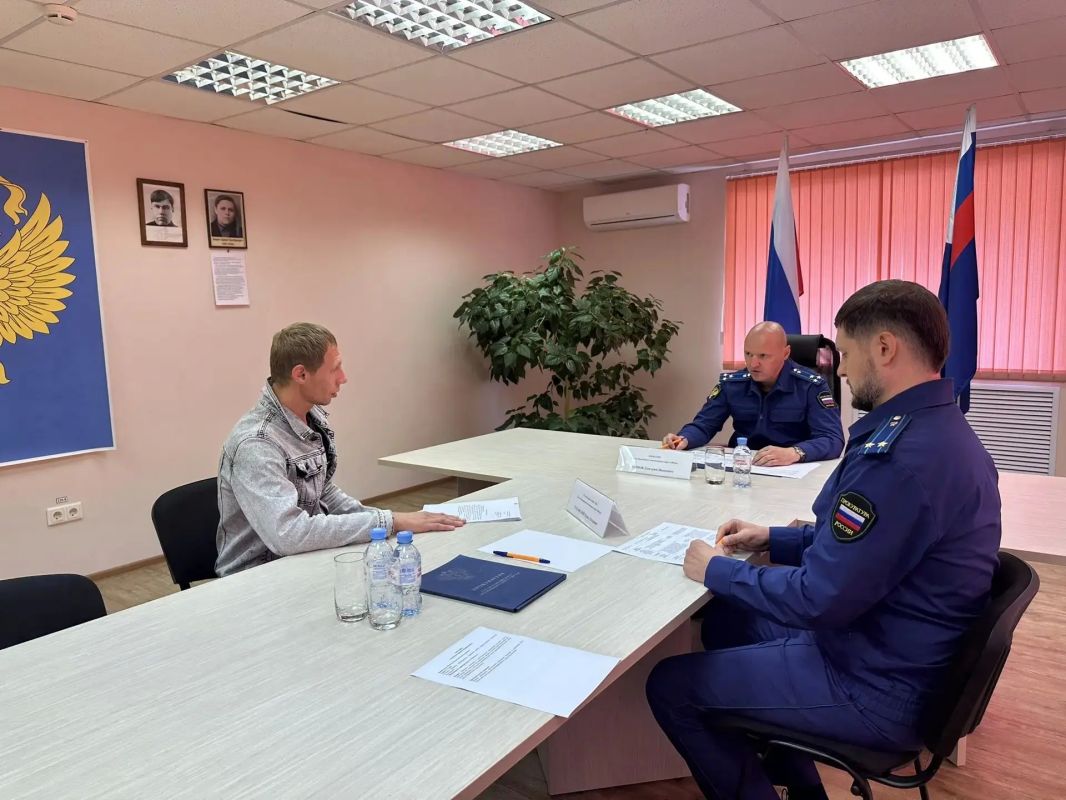 Прокурор округа Дмитрий Попов посетил с рабочим визитом город Урай и Кондинский район Прокурор округа Дмитрий Попов посетил с рабочим визитом город Урай и Кондинский район