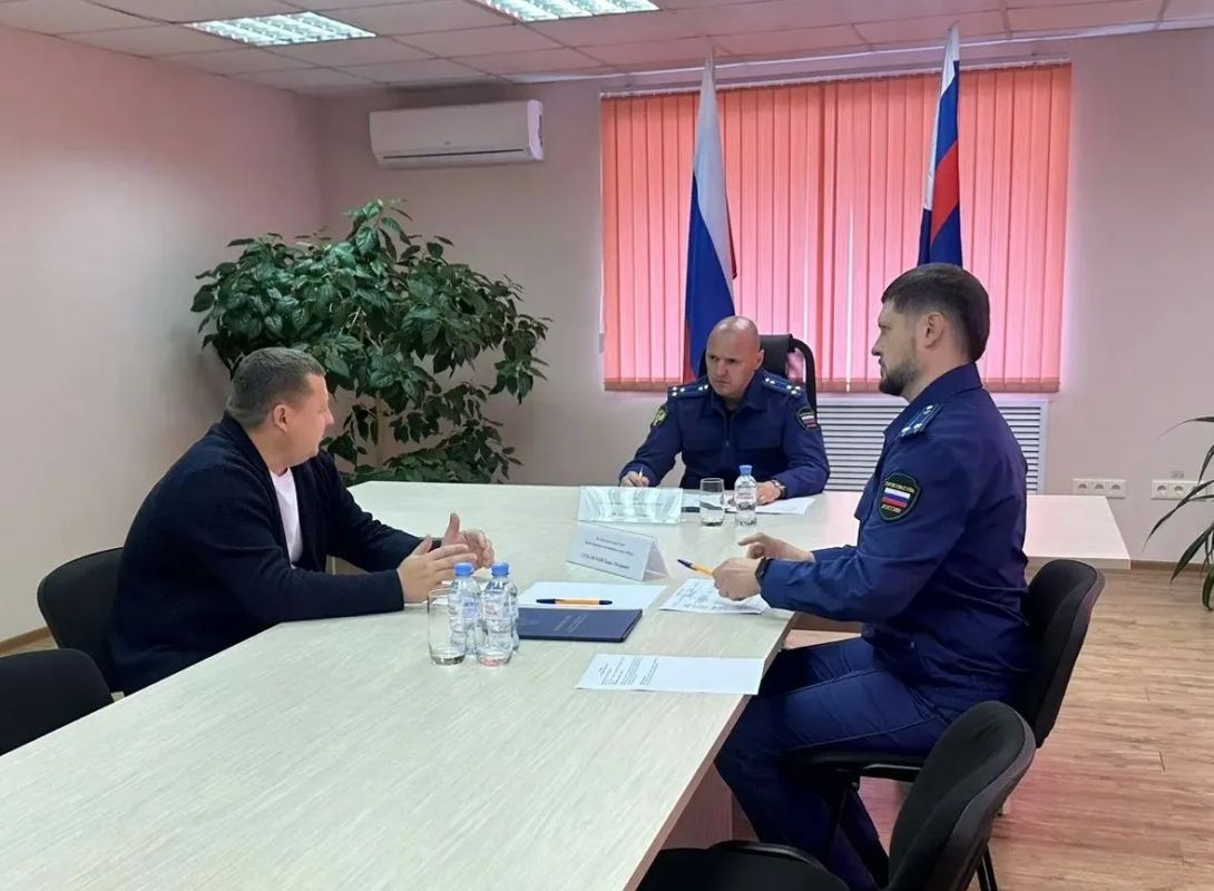 Прокурор округа Дмитрий Попов посетил с рабочим визитом город Урай и Кондинский район Прокурор округа Дмитрий Попов посетил с рабочим визитом город Урай и Кондинский район