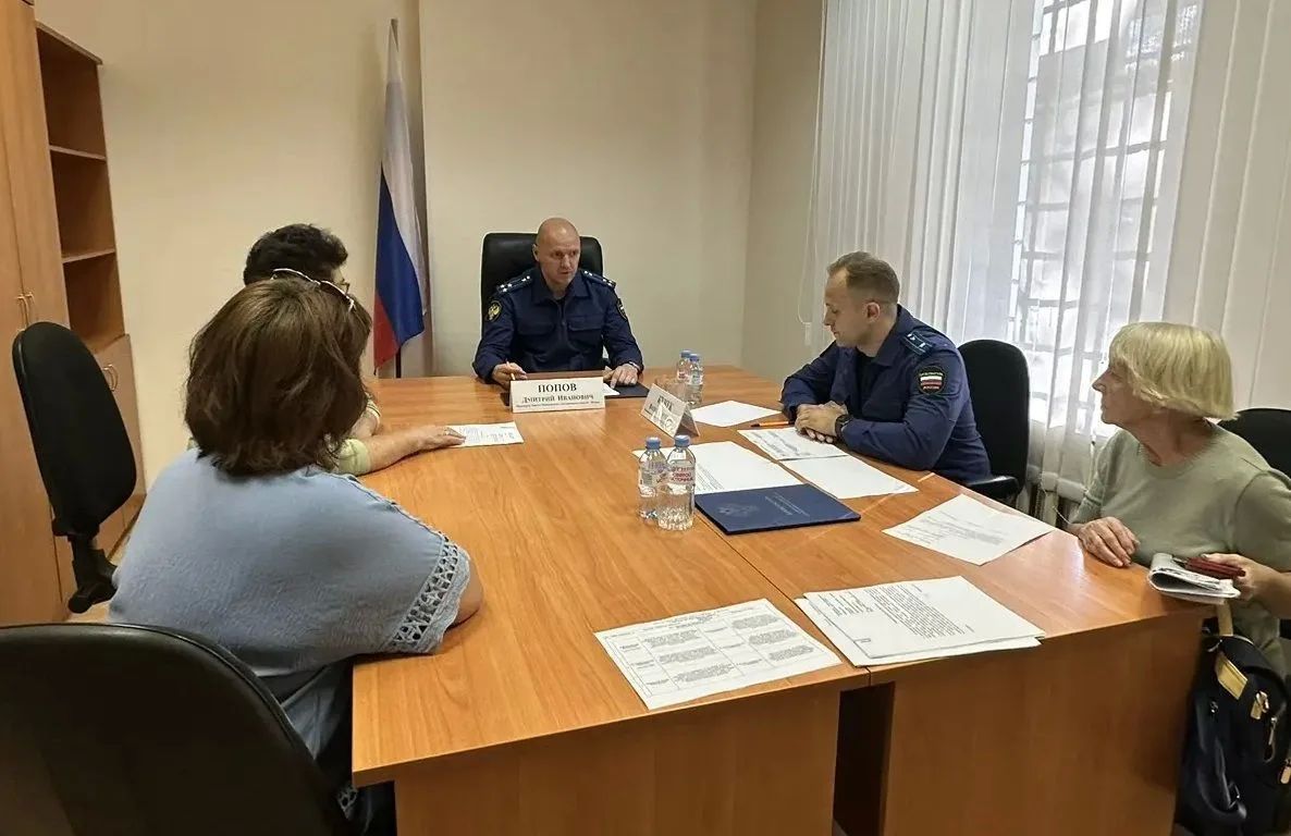 Прокурор округа Дмитрий Попов посетил с рабочим визитом город Урай и Кондинский район Прокурор округа Дмитрий Попов посетил с рабочим визитом город Урай и Кондинский район