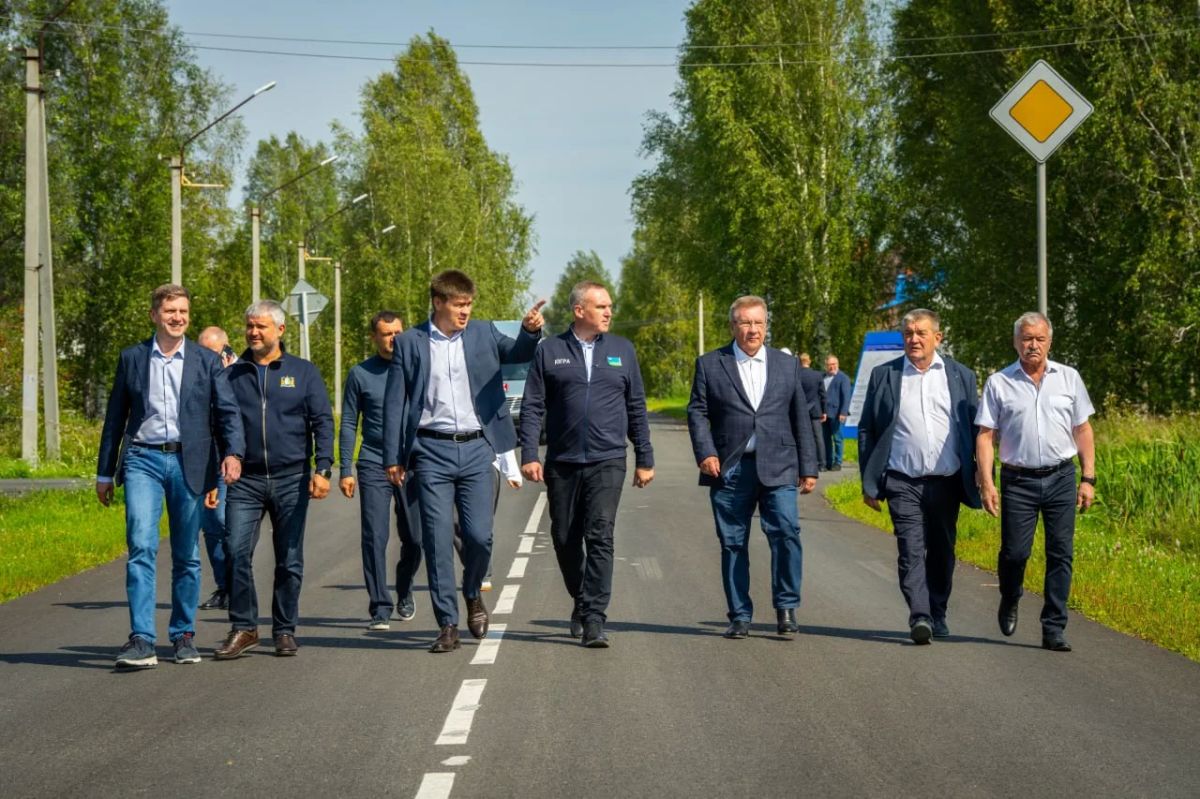 Губернатор Югры проинспектировал дорожные работы в трёх населённых пунктах Кондинского района Губернатор Югры проинспектировал дорожные работы в трёх населённых пунктах Кондинского района