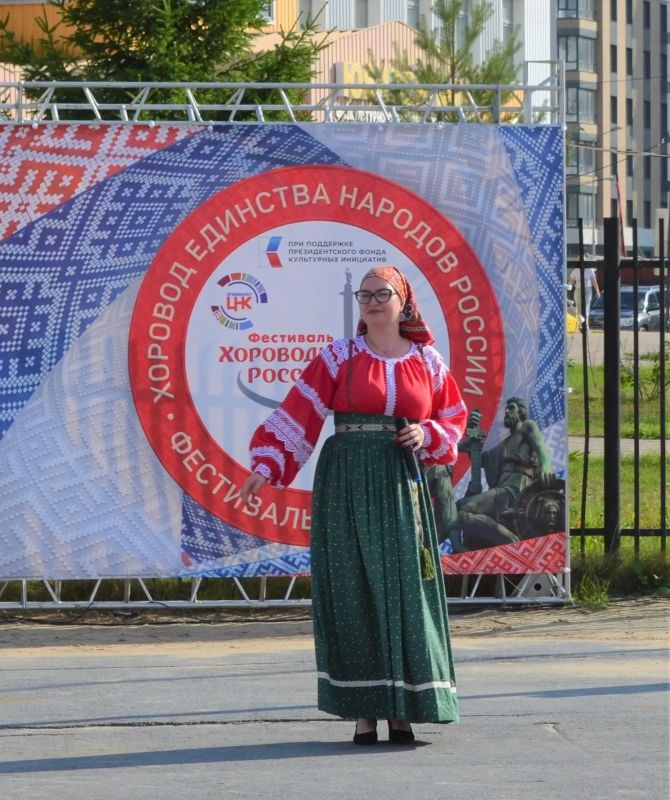 Нижневартовск стал частью всероссийского юбилейного хоровода Нижневартовск стал частью всероссийского юбилейного хоровода
