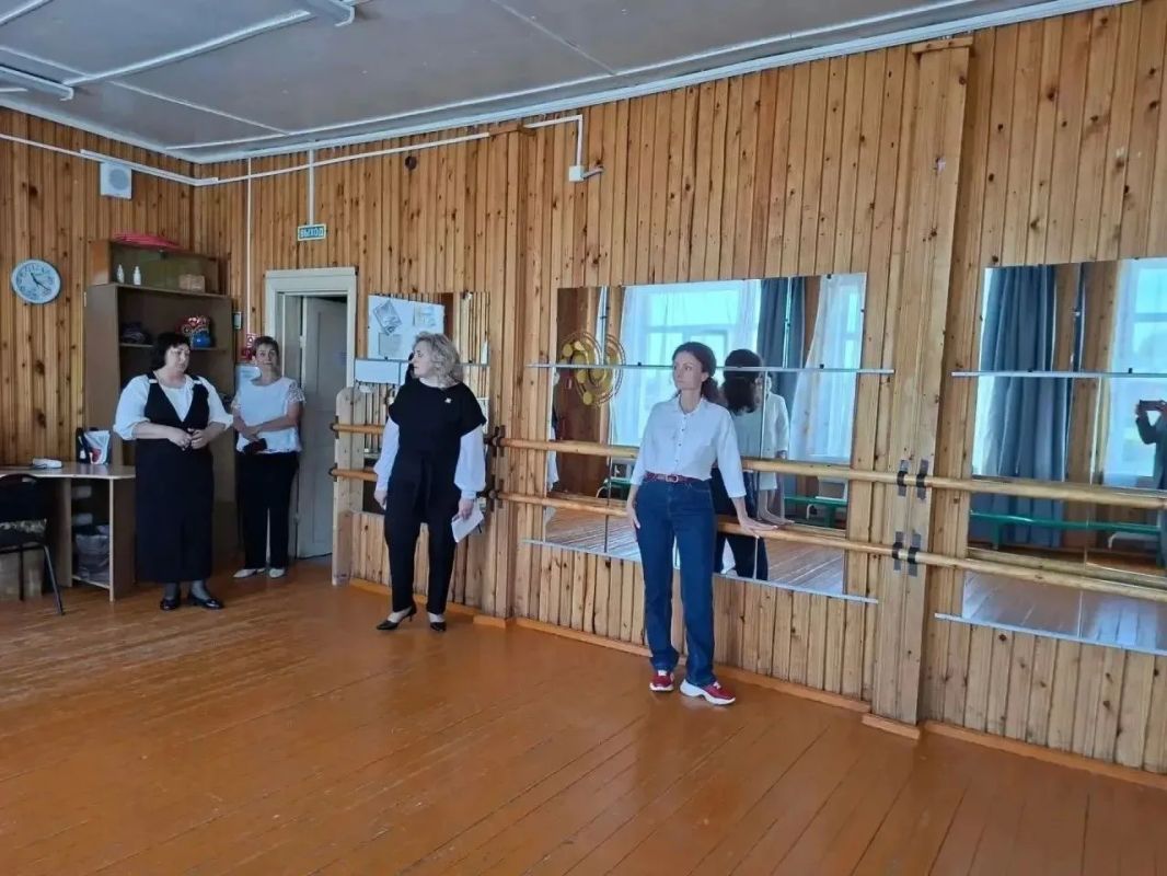Директор Департамента культуры Югры с рабочим визитом посетила Кондинский район Директор Департамента культуры Югры с рабочим визитом посетила Кондинский район