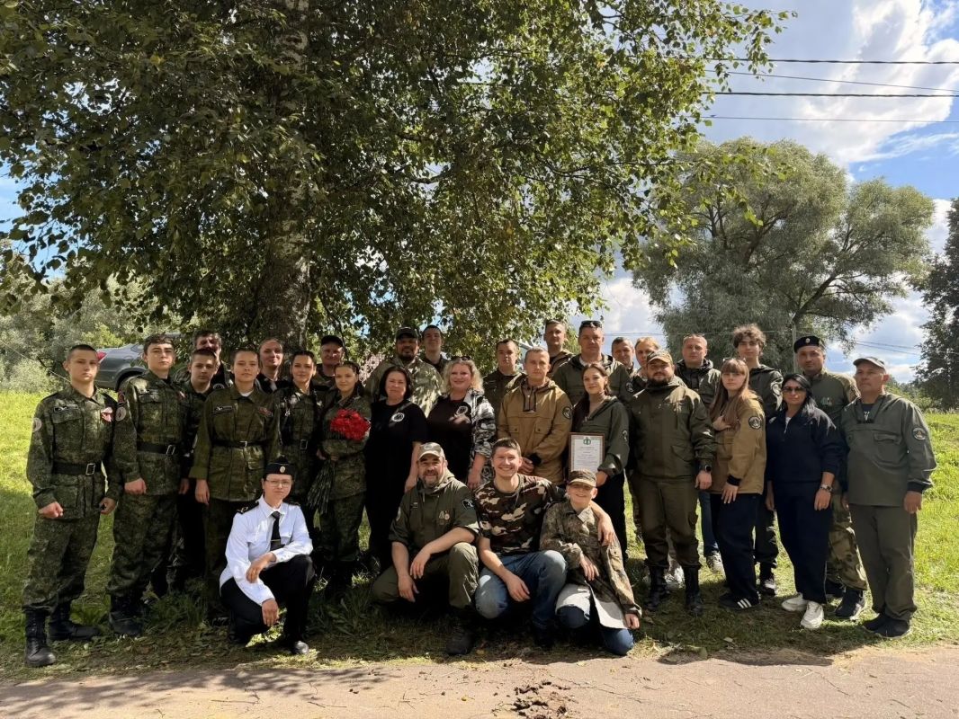 Поисковый отряд «Ровесники» школы №1 имени Ю.Г. Созонова завершил участие в межрегиональной экспедиции в Тверской области в рамках акции «Югра — Вахта Памяти 2026» Поисковый отряд «Ровесники» школы №1 имени Ю.Г. Созонова завершил участие в межрегиональной экспедиции в Тверской области в рамках акции «Югра — Вахта Памяти 2026»
