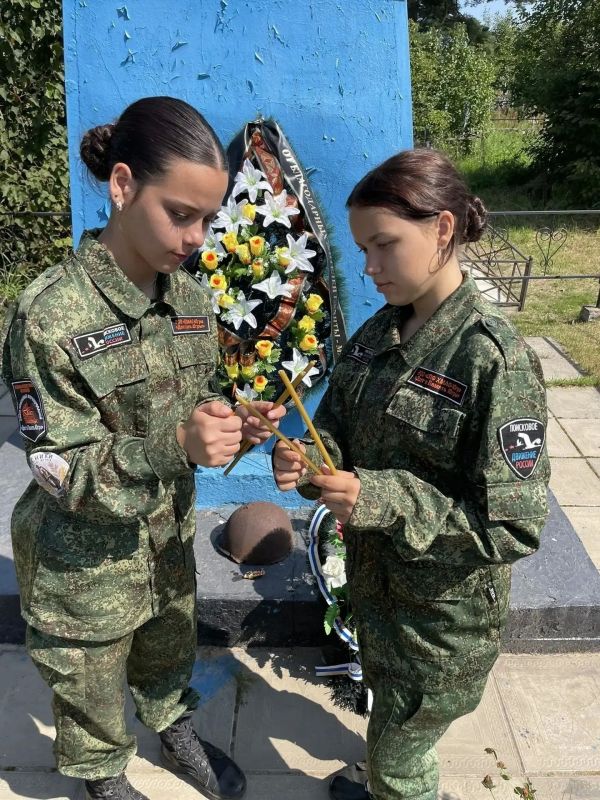 Поисковый отряд «Ровесники» школы №1 имени Ю.Г. Созонова завершил участие в межрегиональной экспедиции в Тверской области в рамках акции «Югра — Вахта Памяти 2026» Поисковый отряд «Ровесники» школы №1 имени Ю.Г. Созонова завершил участие в межрегиональной экспедиции в Тверской области в рамках акции «Югра — Вахта Памяти 2026»