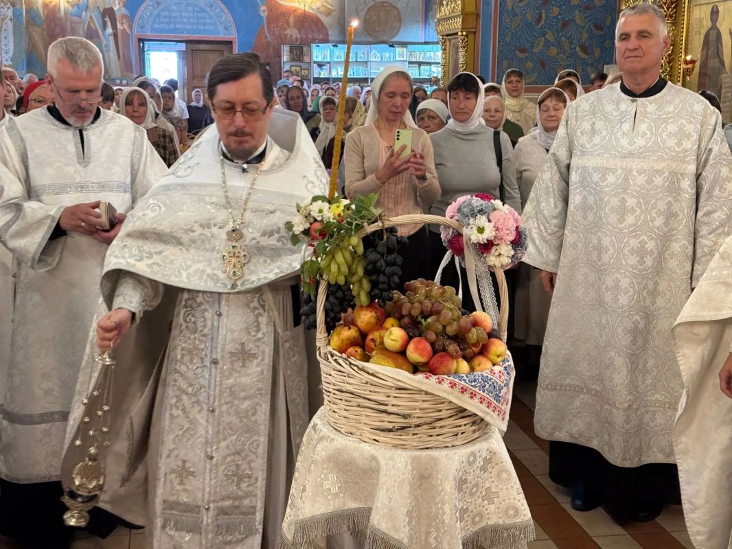 Яблочный спас отмечают православные вартовчане сегодня, 19 августа Яблочный спас отмечают православные вартовчане сегодня, 19 августа