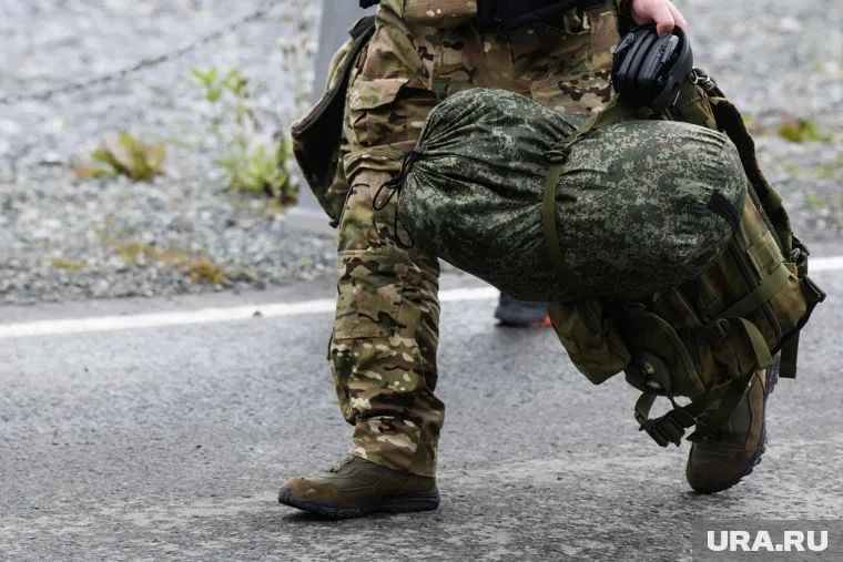 Восемь уральцев вернулись из украинского плена