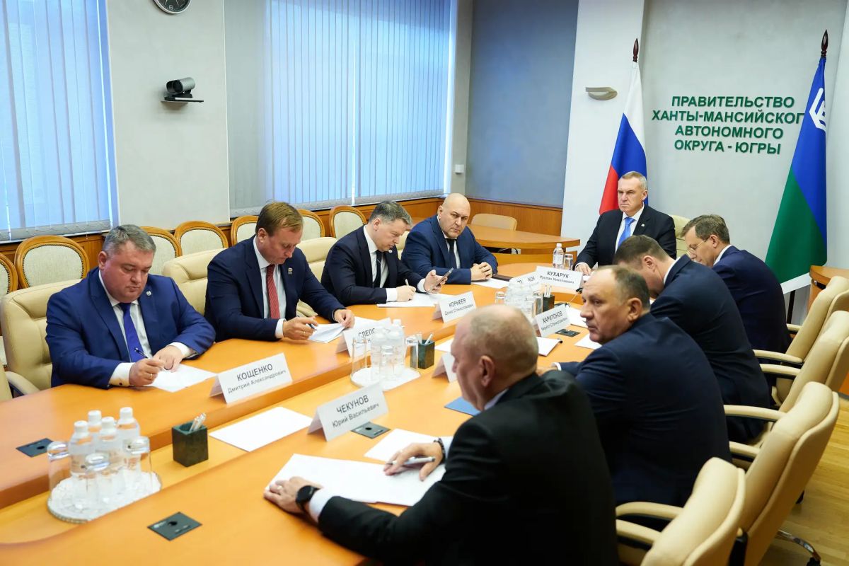 Руслан Кухарук: На Совете при полномочном представителе Президента РФ в Уральском федеральном округе обсудили ход подготовки к Единому дню голосования Руслан Кухарук: На Совете при полномочном представителе Президента РФ в Уральском федеральном округе обсудили ход подготовки к Единому дню голосования