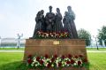 В Сургутском районе открыли памятник императору Николаю II и его семье