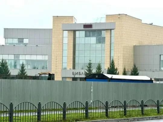 В Нефтеюганске продолжается обновление городской библиотеки В Нефтеюганске продолжается обновление городской библиотеки