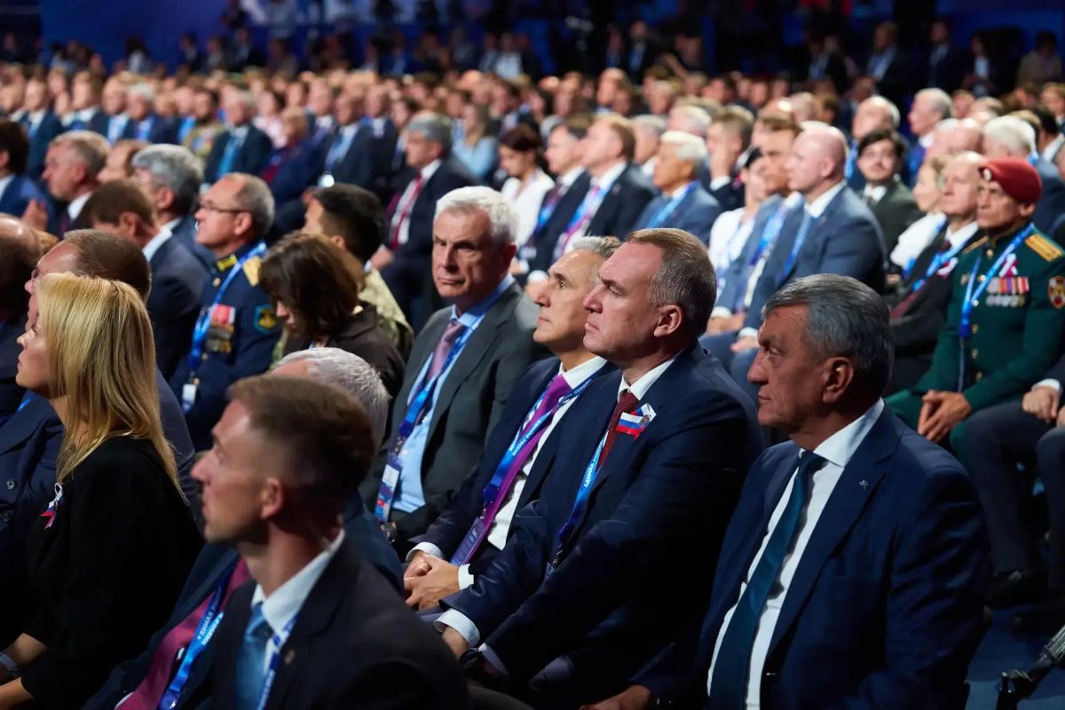 Завершился второй этап XXIII Съезда «Единой России» Завершился второй этап XXIII Съезда «Единой России»