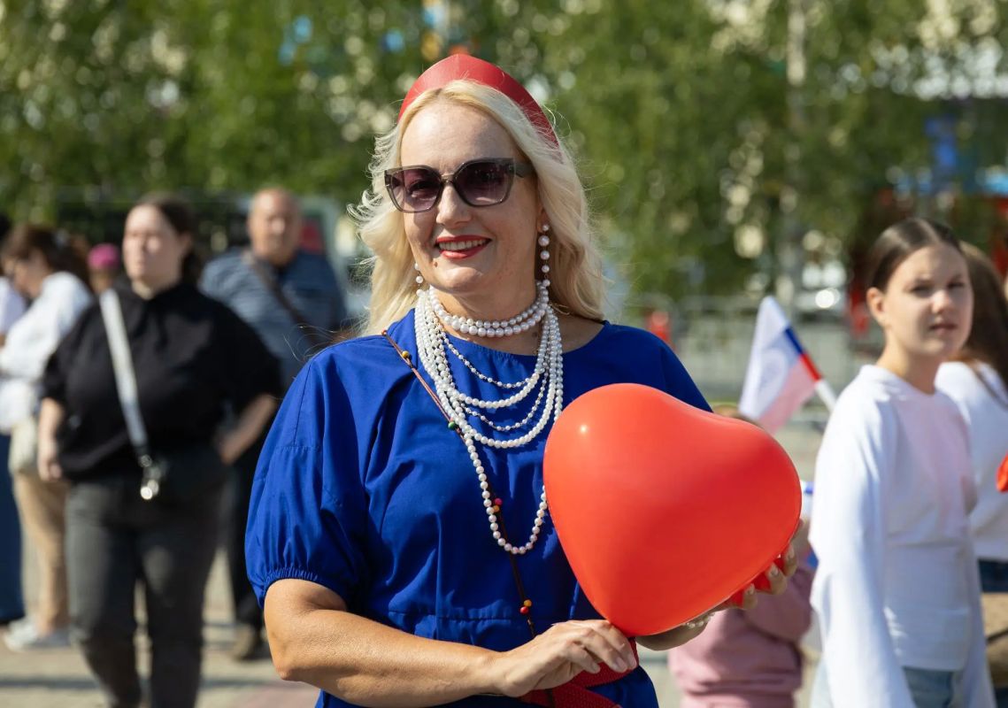 В Сургуте отметили День Государственного флага Российской Федерации В Сургуте отметили День Государственного флага Российской Федерации