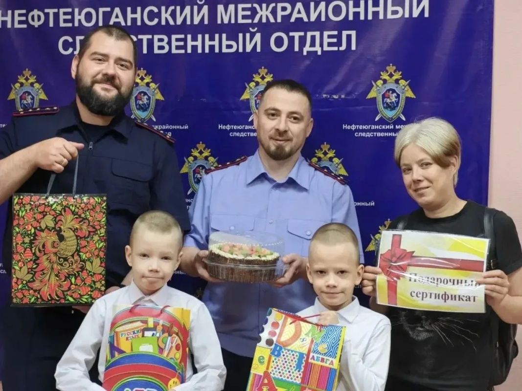 В преддверии Дня знаний сотрудники следственного управления и территориальных следственных отделов присоединились к благотворительной акции «Собери ребёнка в школу» и оказали адресную помощь многодетным семьям из... В преддверии Дня знаний сотрудники следственного управления и территориальных следственных отделов присоединились к благотворительной акции «Собери ребёнка в школу» и оказали адресную помощь многодетным семьям из...