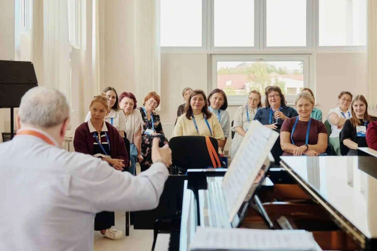В Ханты-Мансийске на конференции «Музыкальная педагогика» 150 учителей повысили квалификацию В Ханты-Мансийске на конференции «Музыкальная педагогика» 150 учителей повысили квалификацию
